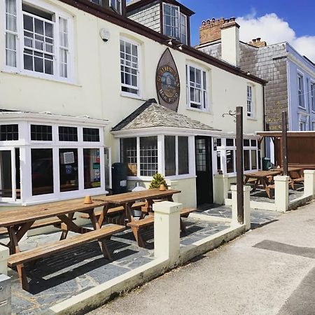 Seaview Inn ファルマス エクステリア 写真